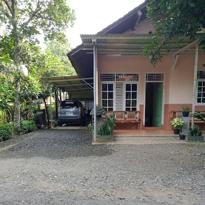 Nuha busana