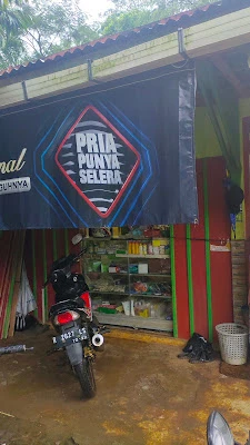 Warung Pak Teguh