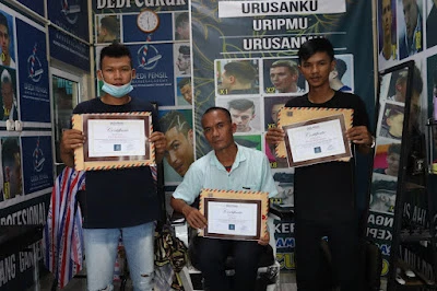 DEDI PENSIL BARBER ACADEMY KURSUS POTONG RAMBUT BARBERSHOP