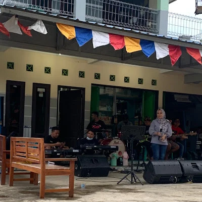 Eskape Toko Besi