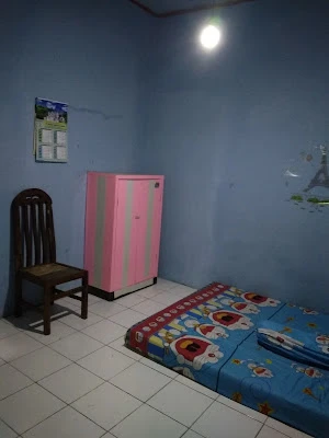 Kost Putri Pak Kemi