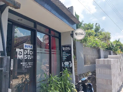 AFOUR STUDIO ( SABLON KAOS DAN KONVEKSI PURWOKERTO )