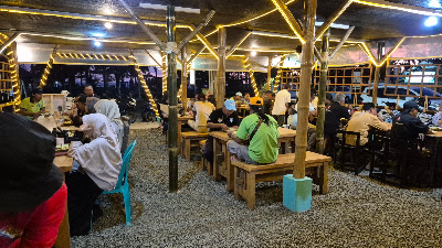 Dapoer Selera Cafe and Resto