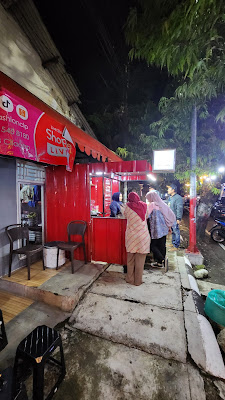 DAPPHUBS STREET CAFE