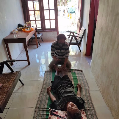 Dedy Terapis Totok Syaraf