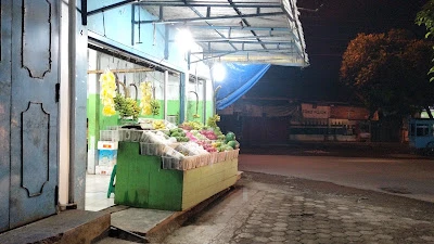 Toko Buah Pak Budi