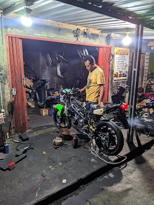 "LM GARAGE" Bengkel Motor EKO CRONYOS