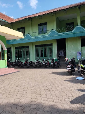 Pondok Pesantren Al Falah Sumpiuh