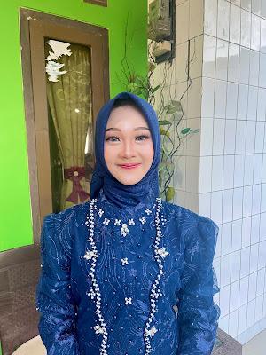Delist Makeup