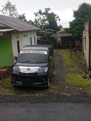 Juni travel lipak gombong