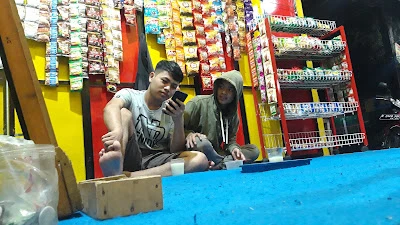 Warung + tempat ngopi "ANYAR"