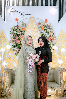 E_H MAKE UP