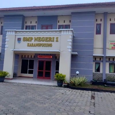 SMP PGRI 1 Karangpucung