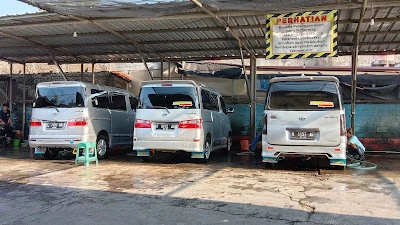 FADELLA TRAVEL & KEDAI GAVIN