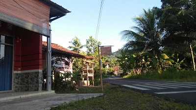 Hilfar pangkas rambut