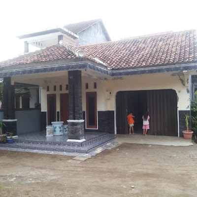 RUMAH MUKHSIN