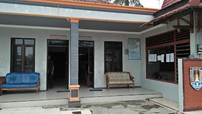 Kantor Kepala Desa Sikampuh