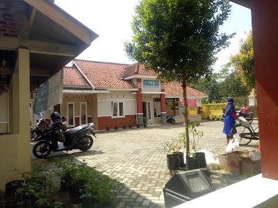 Balai Desa Nusamangir