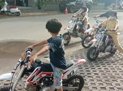 Lilis motorbike rental pangandaran