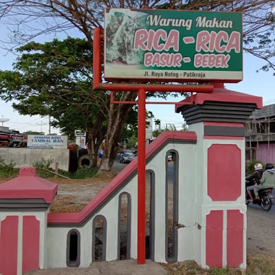 Warung Makan Rica-Rica Basur