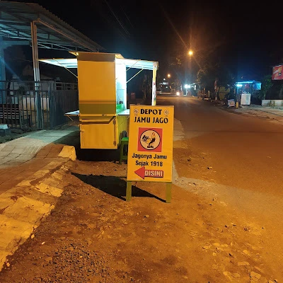 Toko Jamu Nyonya Meneer