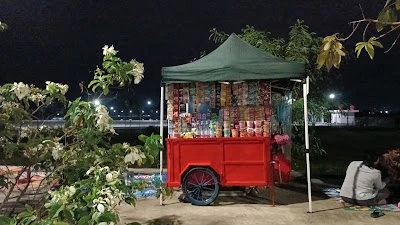 Kedai lesehan "Kopi WaY"