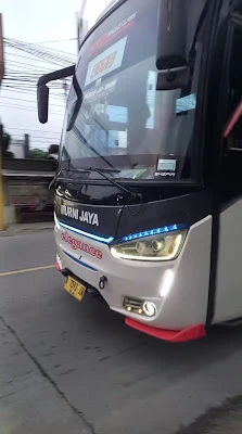 AGEN BUS MURNI JAYA KREWENG