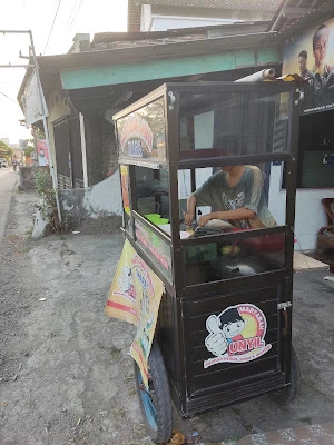Martabak unyil UMKM UMP