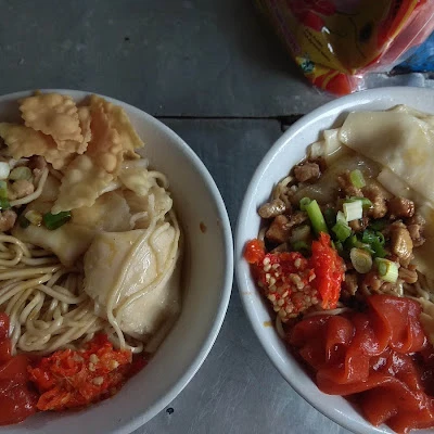 mie ayam dan baso kakine