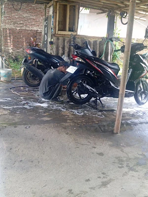 Cuci Motor wara wiri