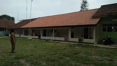 SD 2 Karang Tengah