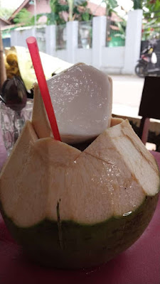 Es Kelapa Muda Pak Agus blater