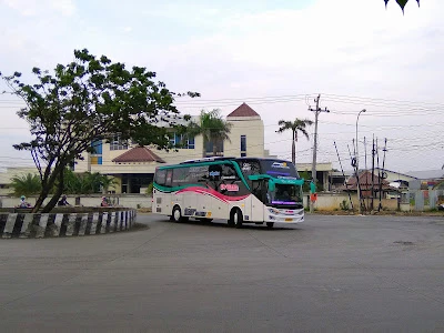 GARASI BUS BB trans