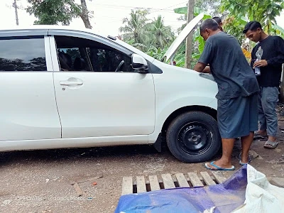 Dados Motor - Bengkel Mobil