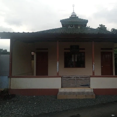 Mushola dan Madrasah Diniyyah Daarul Muttaqin