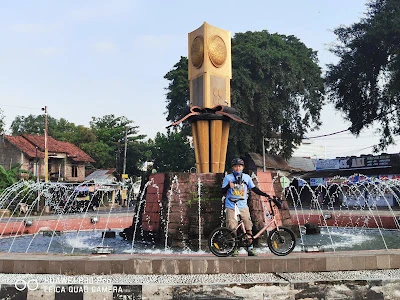 Bundaran Tugu Adipura Purwokerto