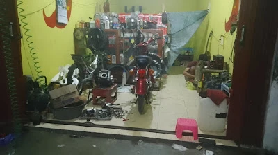 Bengkel motor ( MUMUJAYAMOTOR)