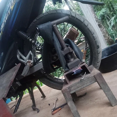 BENGKEL MOTOR PAK SAMAN