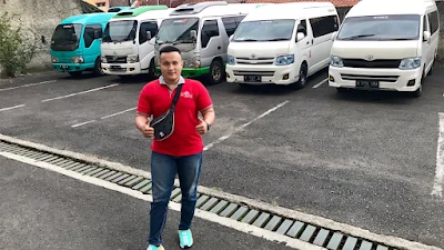Sri Rejeki Holiday (Sewa Mobil, Elf, Hiace & Bus)