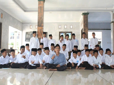 Pondok Pesantren Syarbini Hasan