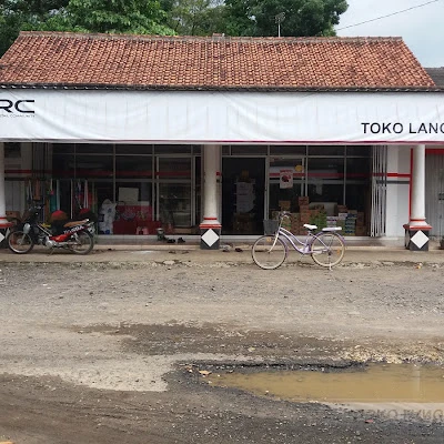 Nayla toko kelontong