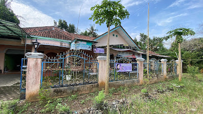 Fajar kelontong dan telur ayam