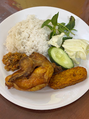 FAST Ayam & Bebek Goreng Empuk Purwokerto