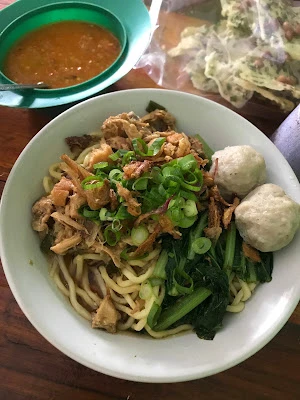BAKSO, SOTO & MIE AYAM BANG SUEB