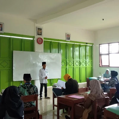 Pondok Pesantren Al-Falaahiyyatul Kholidiyyah
