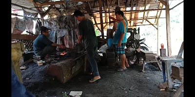 Empu Saring Pandai Besi