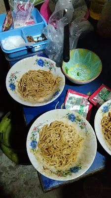 WARUNG MERAH PUTIH MAMA MANDA