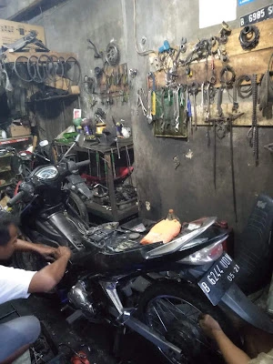 Bengkel Sepeda Ucox baba