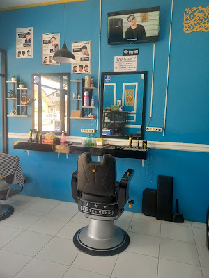 FR X RAY BARBERSHOP