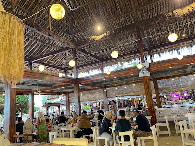 Galura Beach Resto